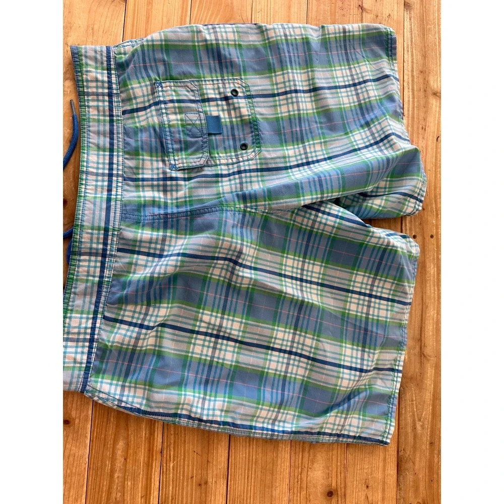 Vineyard Vines Mens Plaid Board Shorts Blue Green Pink Size 34 Swim Trunks